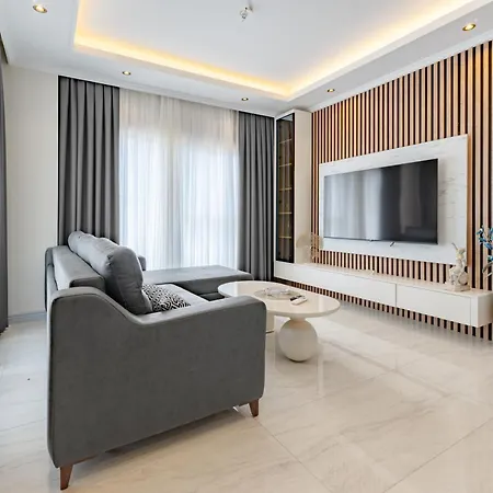 Luxuswohnung In Mit 270 Grad Panoramablick Auf Berge Und Fluss Lejlighed *