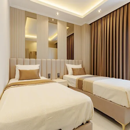 Lejlighed Luxuswohnung In Mit 270 Grad Panoramablick Auf Berge Und Fluss