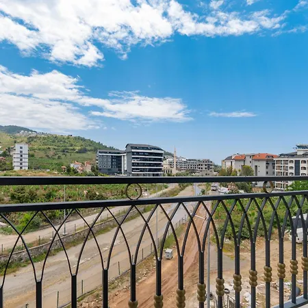 Luxuswohnung In Mit 270 Grad Panoramablick Auf Berge Und Fluss Apartament Alanya