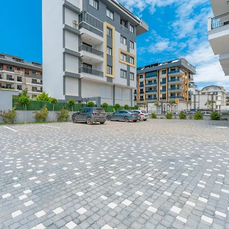 Apartment Luxuswohnung In Mit 270 Grad Panoramablick Auf Berge Und Fluss